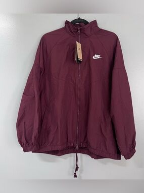 Nike Oversized Windrunner Jacket